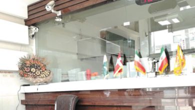 رستوران و بیرون بر سورنا