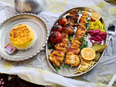 رستوران سنتی گل یخ