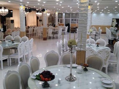 باغ تالار مجلل عمارت سروش